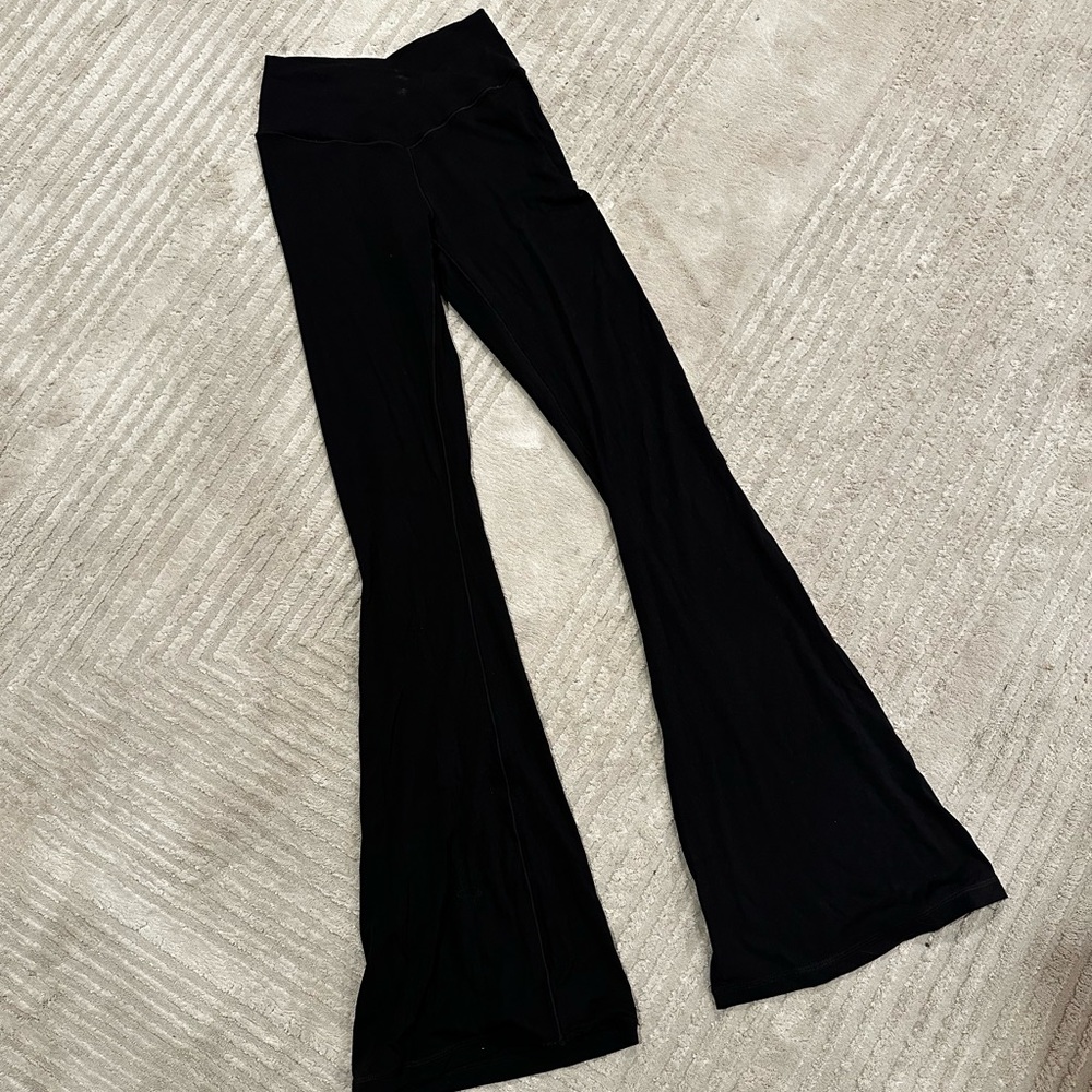 Arid Offline flared leggings